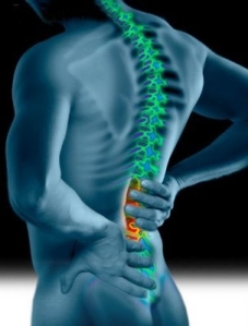 A lombalgia causa dores fortíssimas dores na coluna.